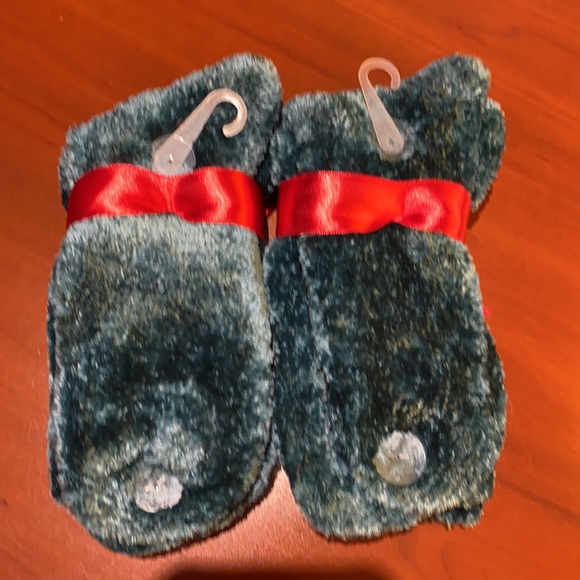 🌻5/$25🌻 Super Soft comfy socks - Picture 3 of 5